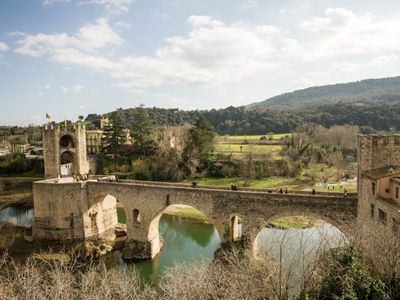 Besalu Bridge over el Fluvia