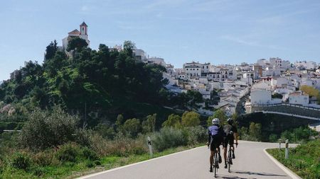 Where to Ride in November: The Best Cycling Destinations