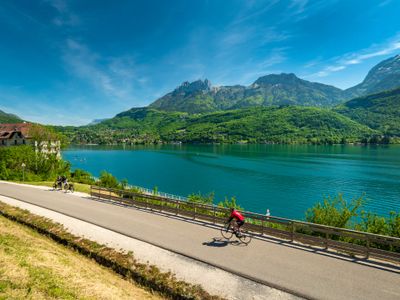 Around Lake Annecy - Photo 4