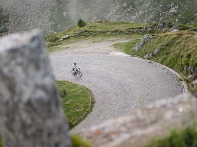 Airolo to Lai da Curnera - Photo 1